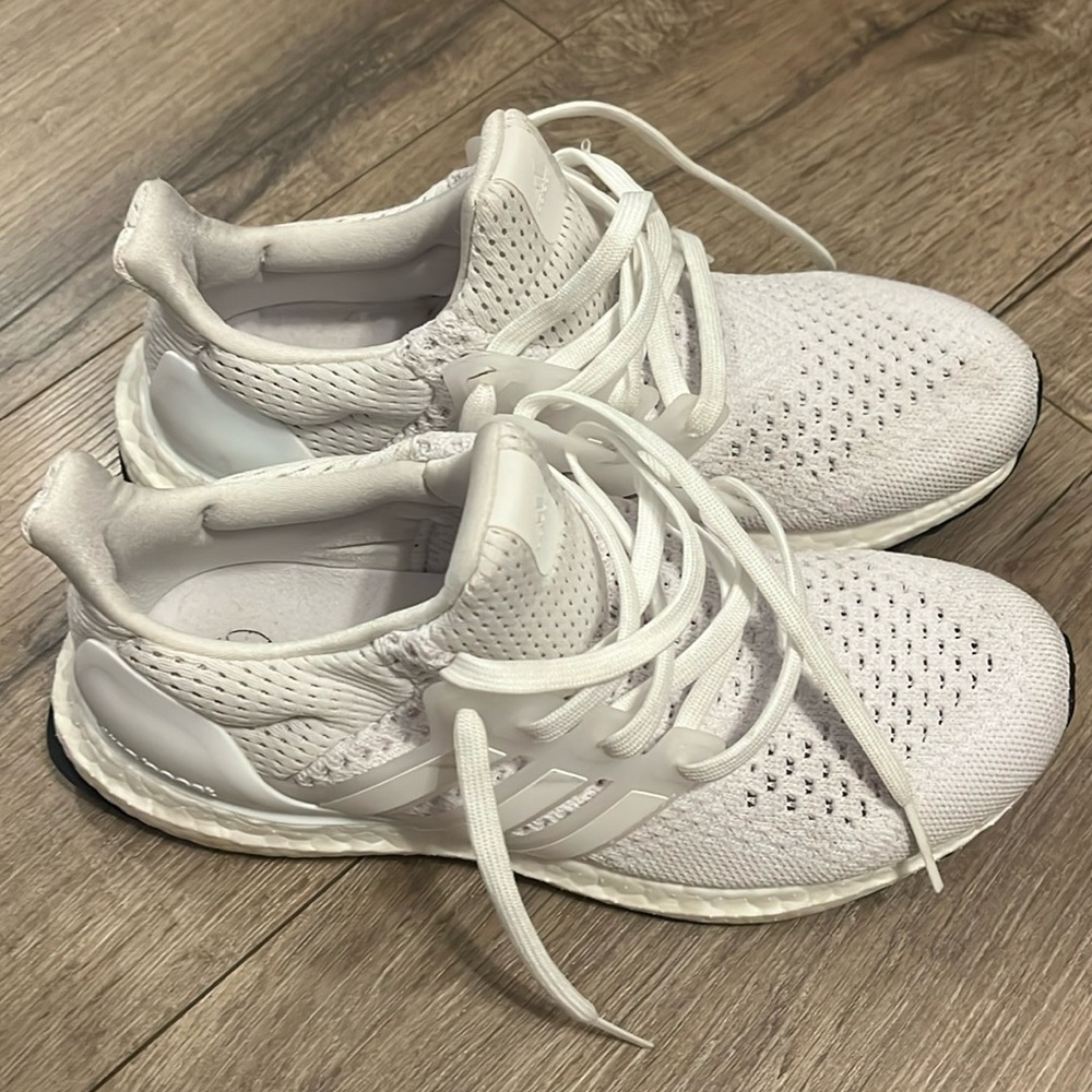 Adidas ultraboost kids size 5 for women’s size 7